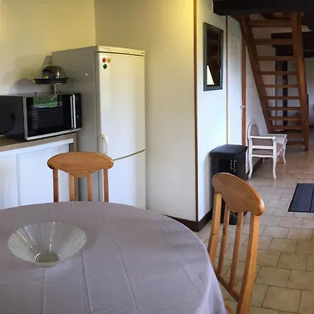 Holiday home Mon Petit Piaf Freneuse-Sur-Risle