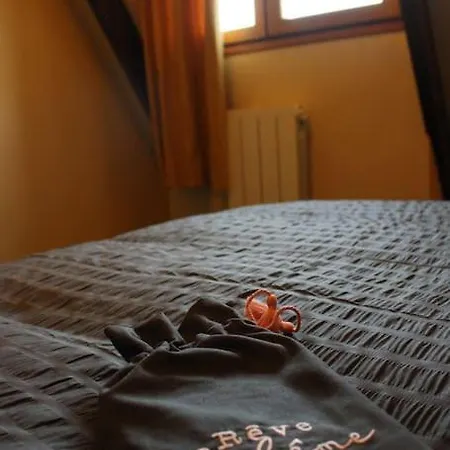 Mon Petit Piaf * Freneuse-Sur-Risle